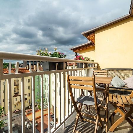 Central, Spacious, Modern 5 Bedrm Duplex W/Balcony Praga Zewnętrze zdjęcie