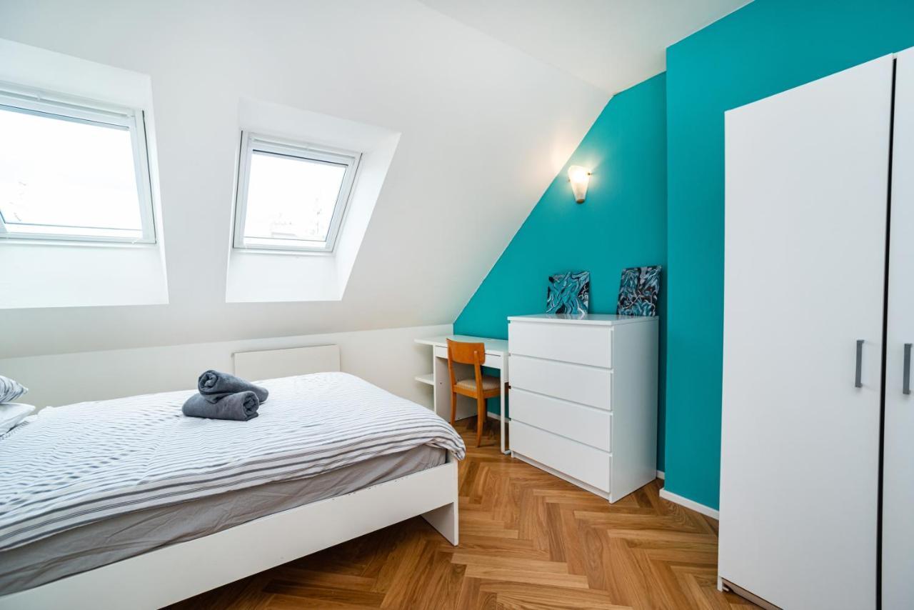 Central, Spacious, Modern 5 Bedrm Duplex W/Balcony Praga Zewnętrze zdjęcie
