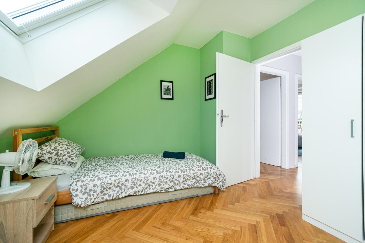 Central, Spacious, Modern 5 Bedrm Duplex W/Balcony Praga Zewnętrze zdjęcie