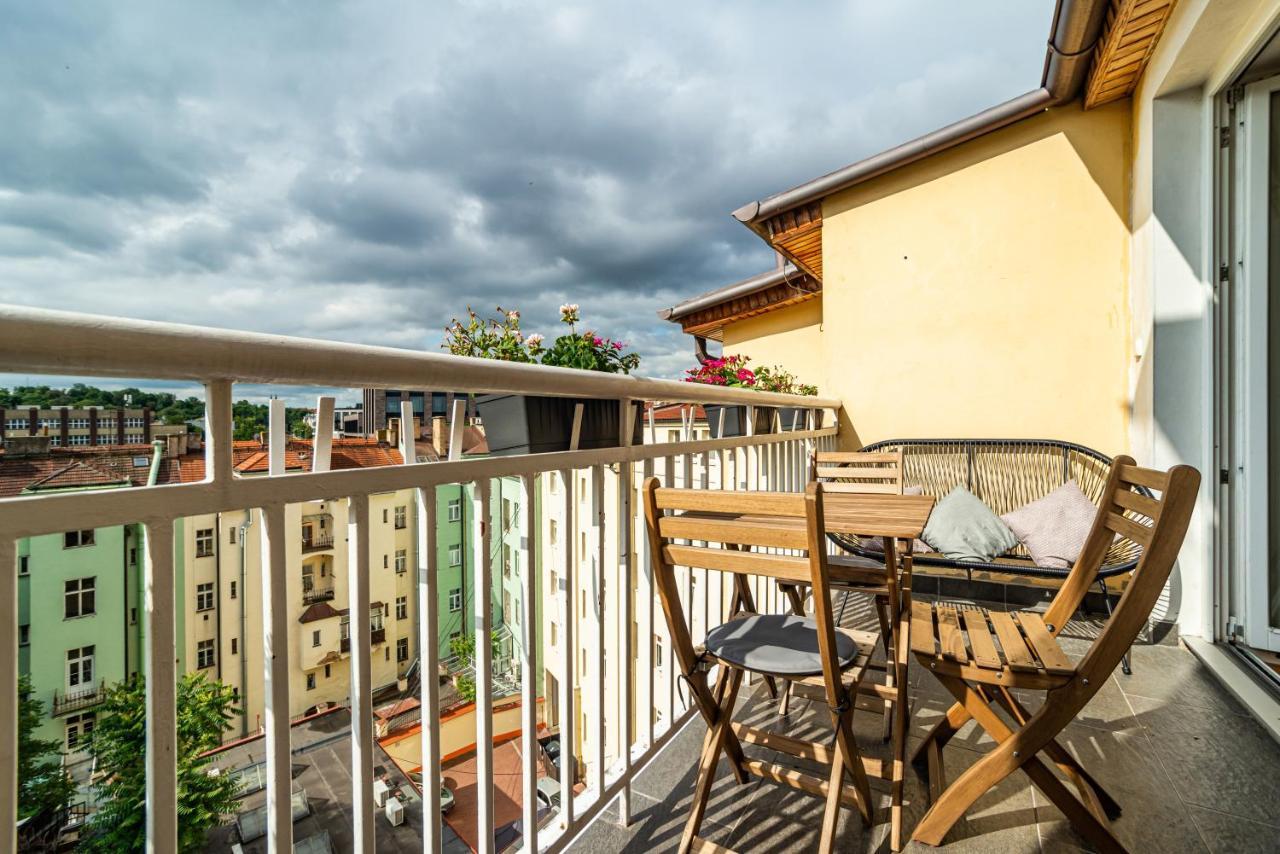 Central, Spacious, Modern 5 Bedrm Duplex W/Balcony Praga Zewnętrze zdjęcie