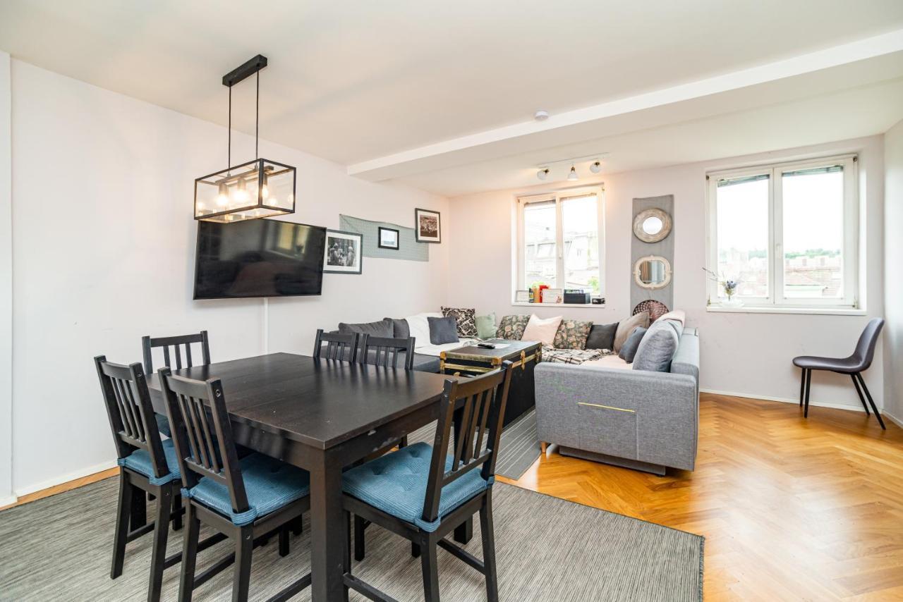 Central, Spacious, Modern 5 Bedrm Duplex W/Balcony Praga Zewnętrze zdjęcie