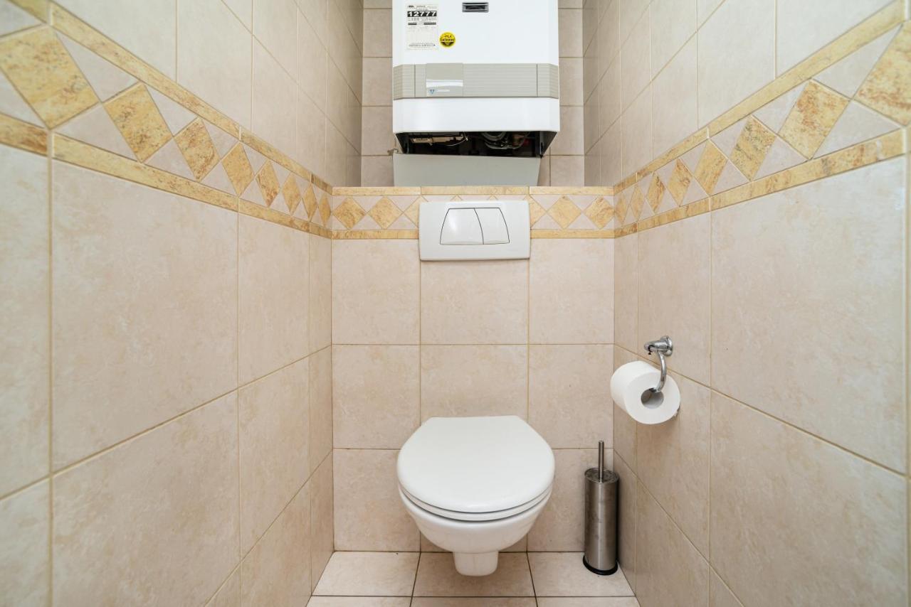 Central, Spacious, Modern 5 Bedrm Duplex W/Balcony Praga Zewnętrze zdjęcie